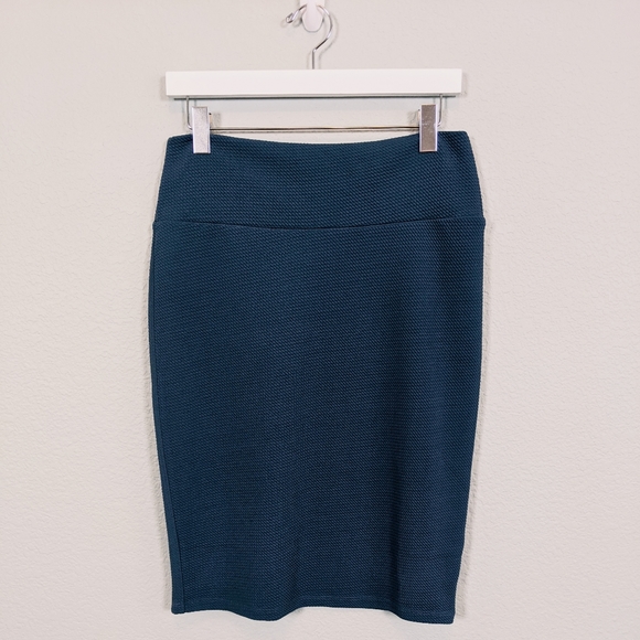 LuLaRoe Cassie Pencil Skirt - Size Medium
